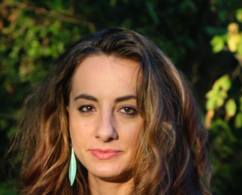 Victoria Bouloubasis Photo